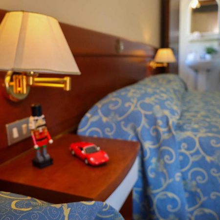 Easy Hotel Meryon ソットマリーナ エクステリア 写真