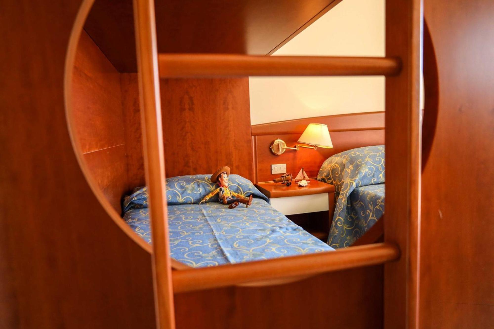 Easy Hotel Meryon ソットマリーナ エクステリア 写真
