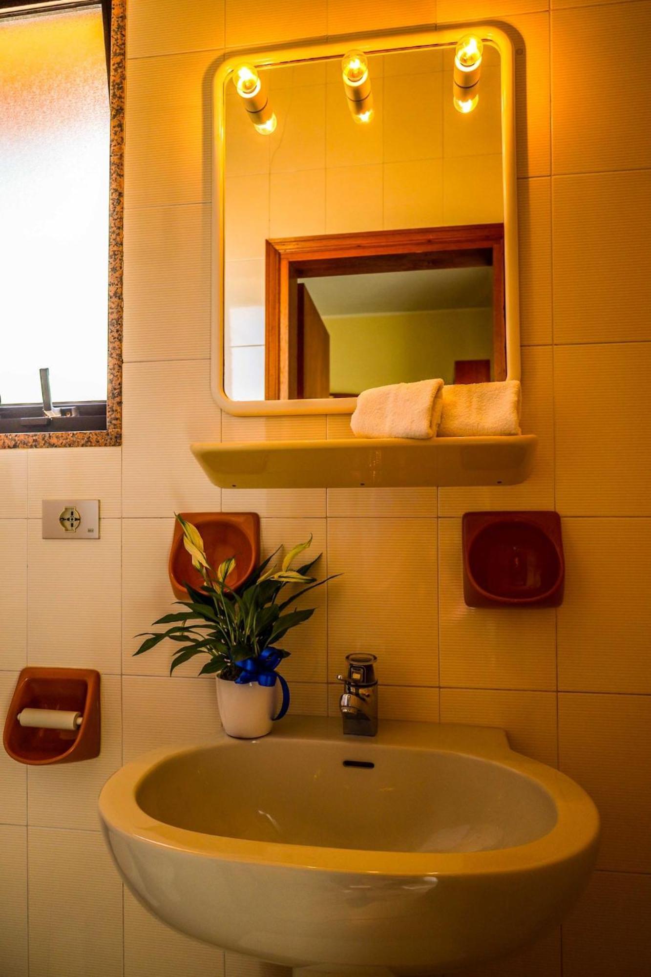 Easy Hotel Meryon ソットマリーナ エクステリア 写真