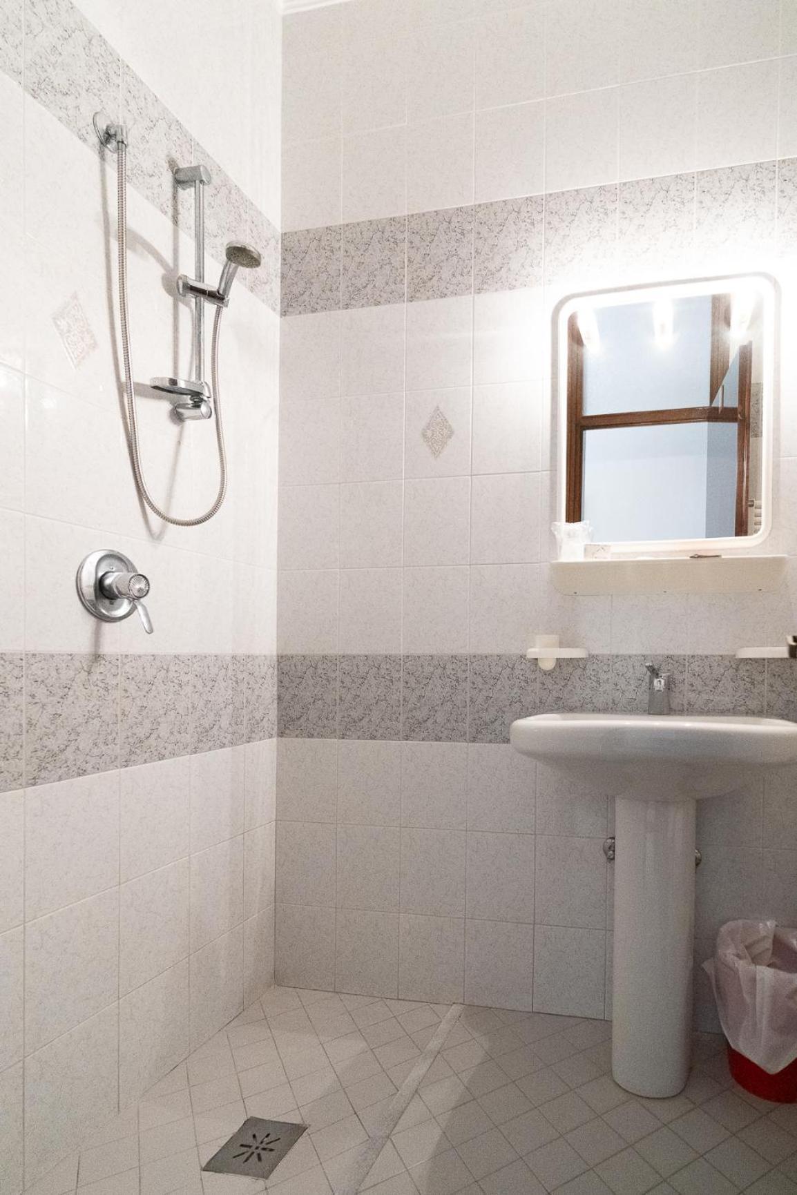 Easy Hotel Meryon ソットマリーナ 部屋 写真